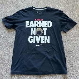 Nike LeBron Basketball Black Graphic Vintage T-Shirt. First Championship Rare